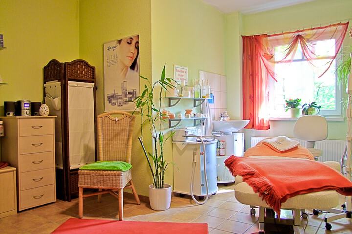 Room 33 of 55