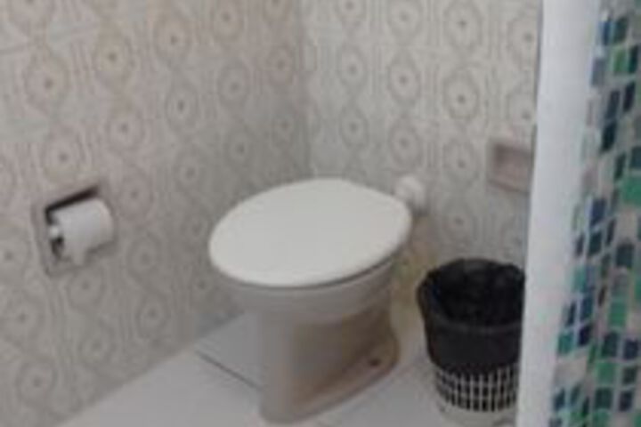 Room 4 of 26