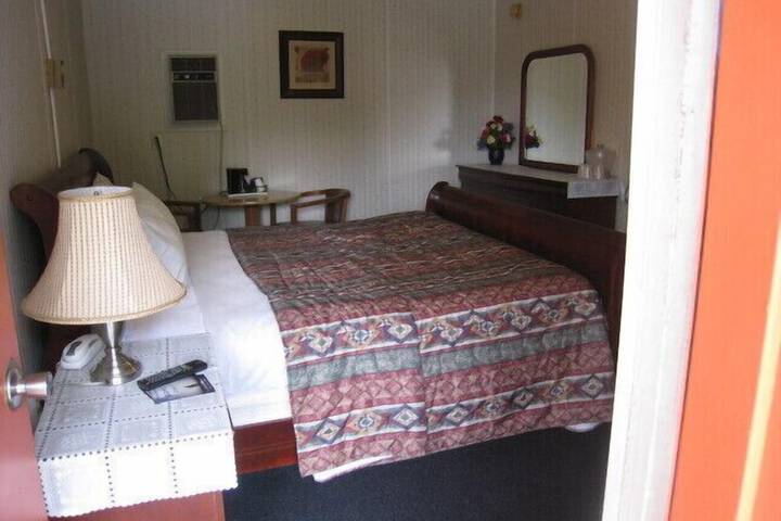 Room 12 of 43