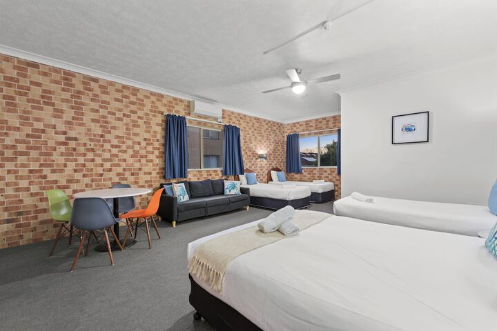 Room 8 of 23