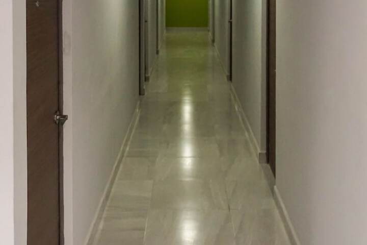 Ballroom/Hall 15 of 19