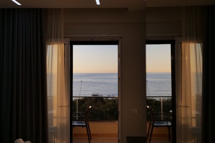 Room 13 of 46