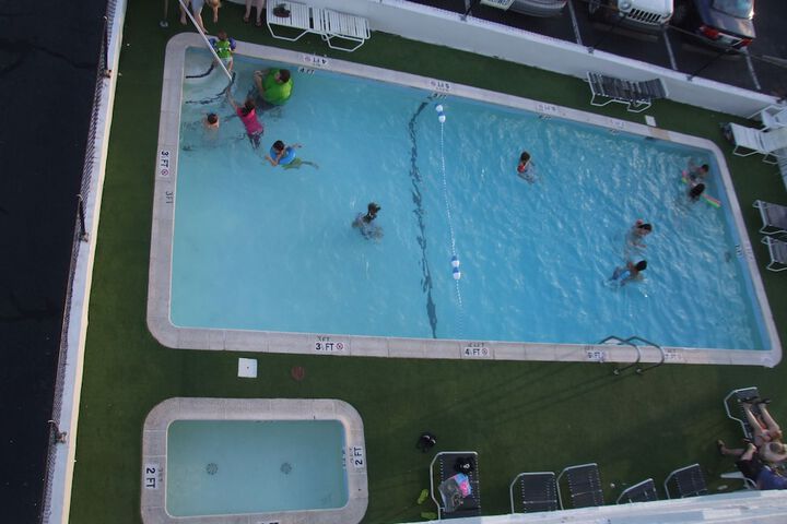 Hotel with Pool