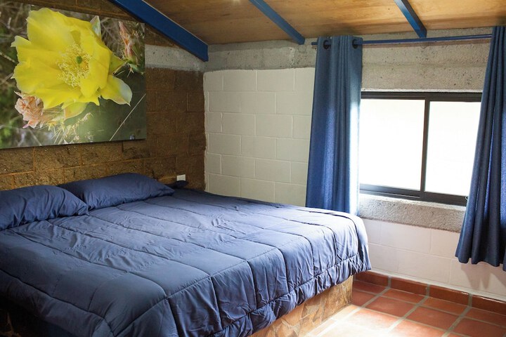 Room 3 of 96