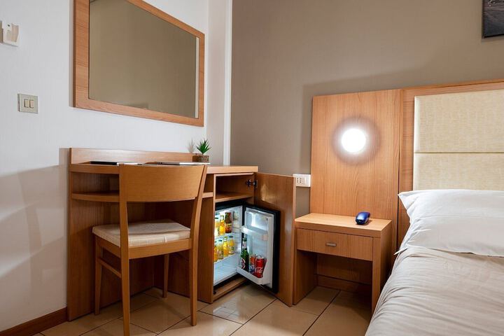 Room 18 of 46