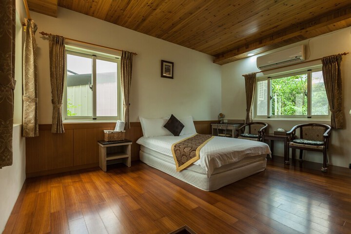 Room 7 of 46
