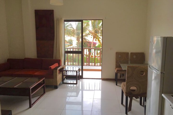 Room 13 of 77