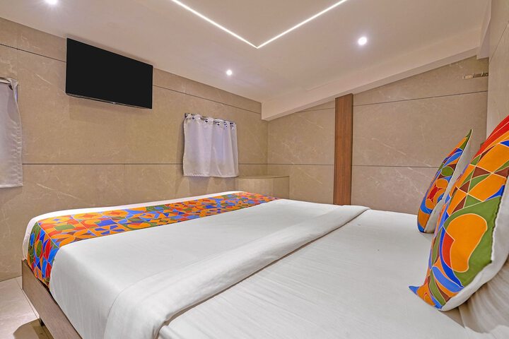 Room 16 of 22