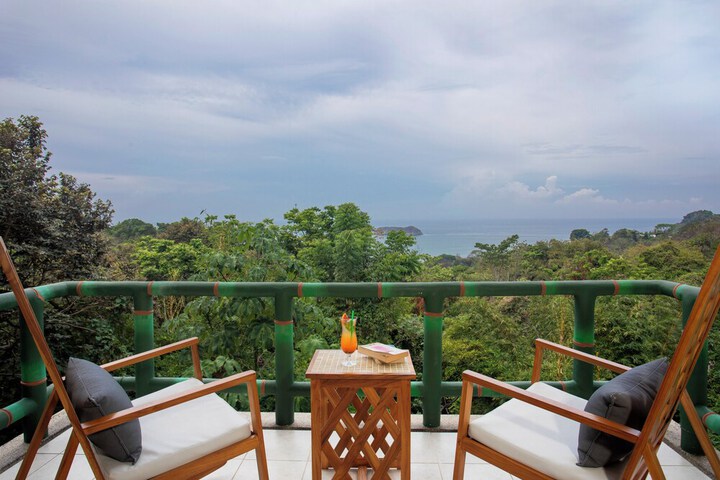 Room 29 of 166