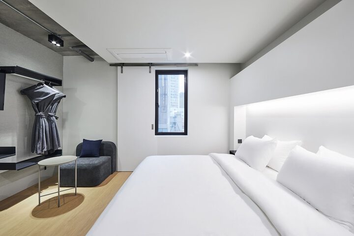 Room 15 of 41
