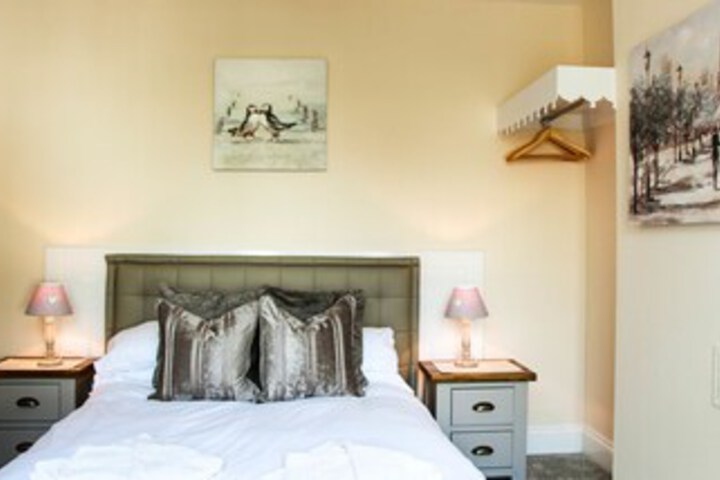 Room 47 of 91