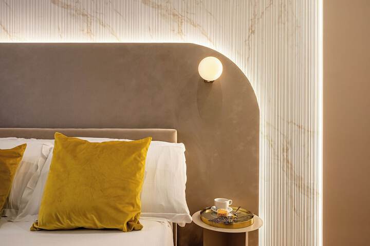 Room 32 of 71