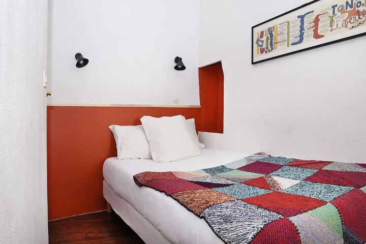 Room 14 of 71