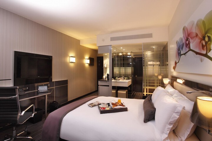 Room 11 of 70