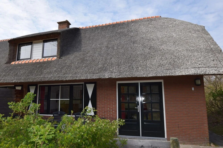 Cozy Holiday Home in Vlieland Frisian Near Forest