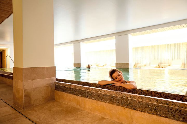 Pool 44 of 103