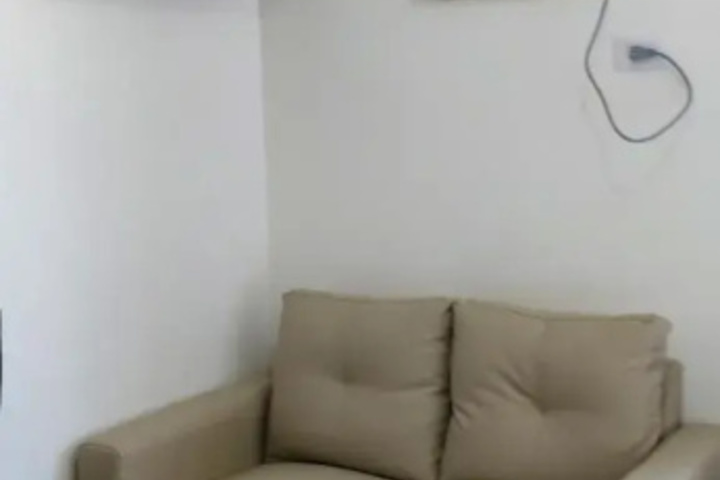 Room 5 of 7