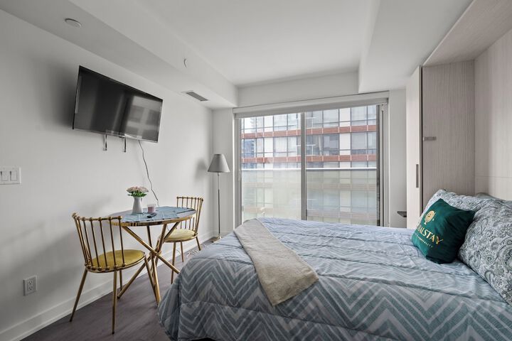 Room 10 of 51
