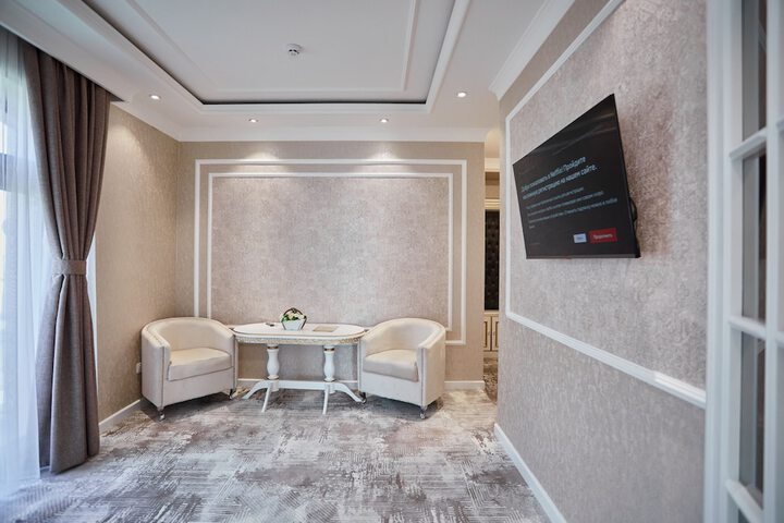 Room 47 of 93