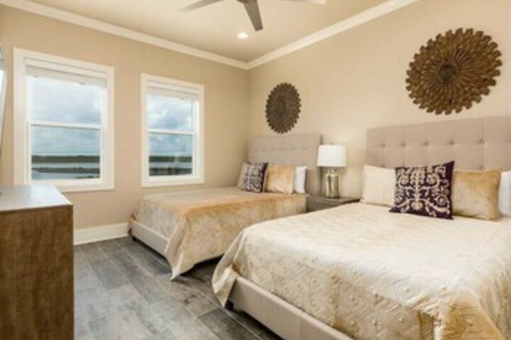 Room 42 of 48