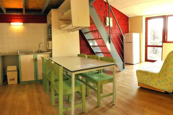 Room 3 of 18