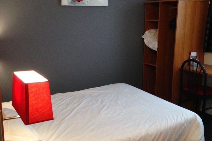 Room 8 of 57