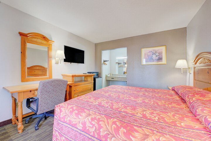 Room 10 of 47