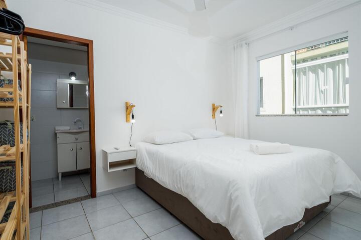 Room 8 of 18
