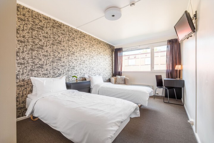 Room 5 of 39