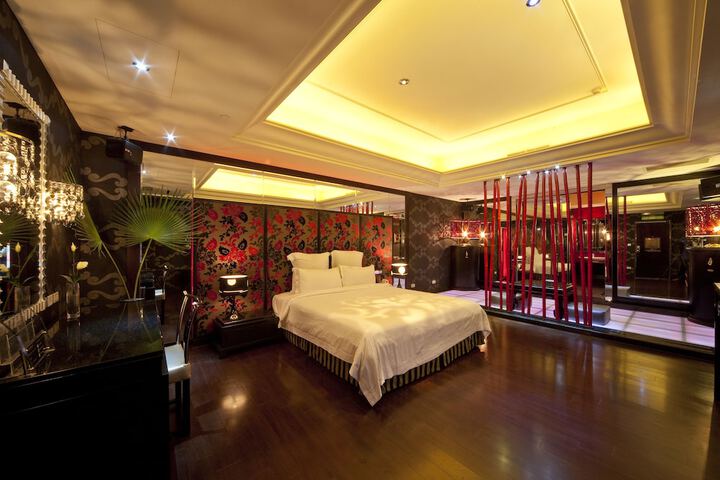 Room 9 of 55