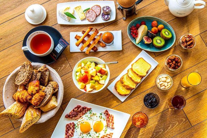 Dining Photos