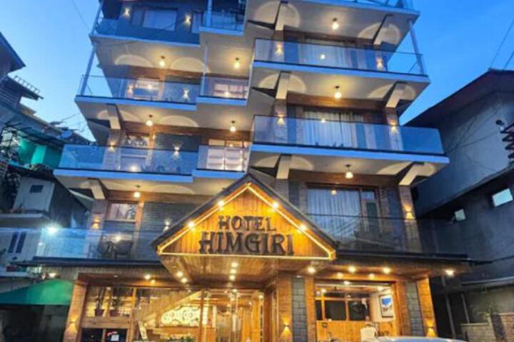 Hotel Himgiri Manali Himachal Pradesh