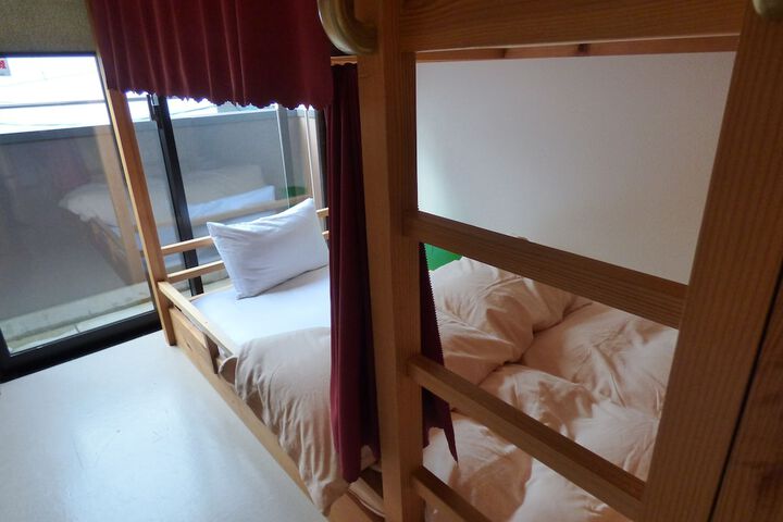 Room 5 of 67