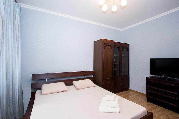 Room 7 of 18