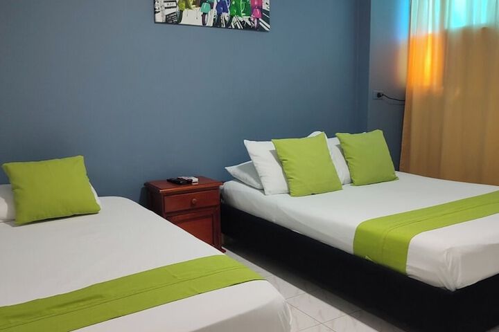 Room 11 of 28