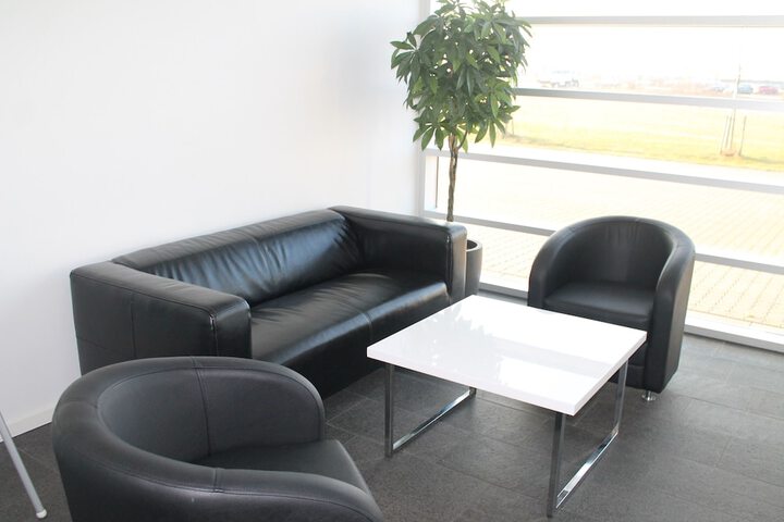 Entrance & Lobby