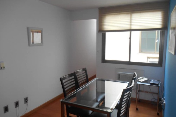Room 7 of 16
