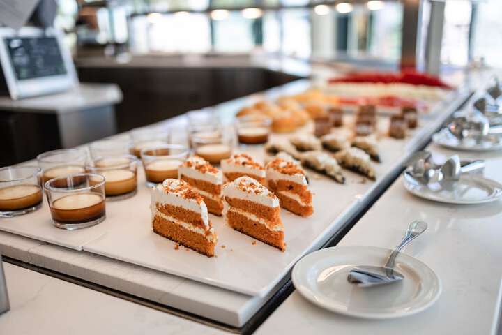 Breakfast/Coffee Service 153 of 202
