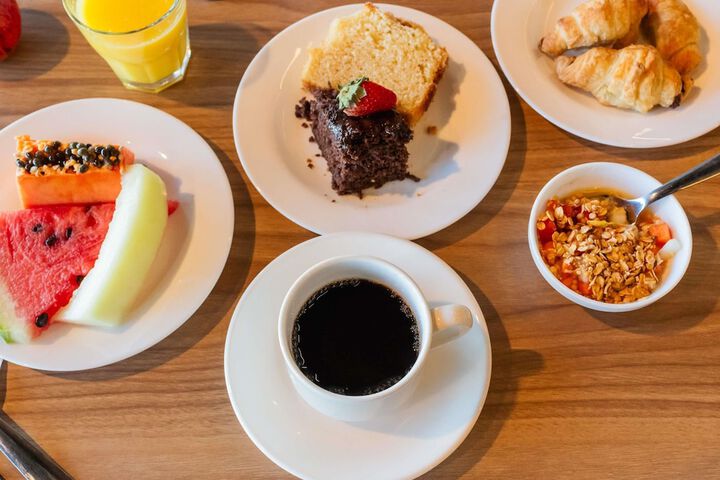 Breakfast/Coffee Service 55 of 96