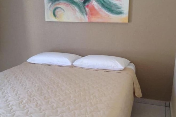 Room 6 of 17