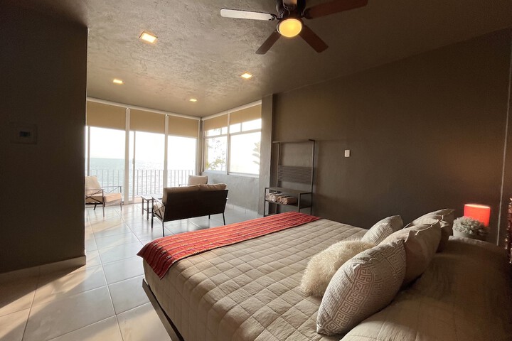 Room 6 of 23