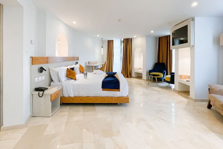 Room 9 of 41