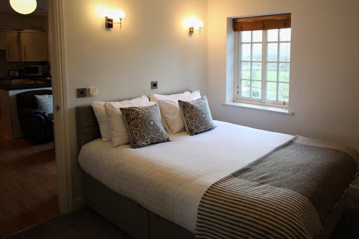 Room 6 of 45
