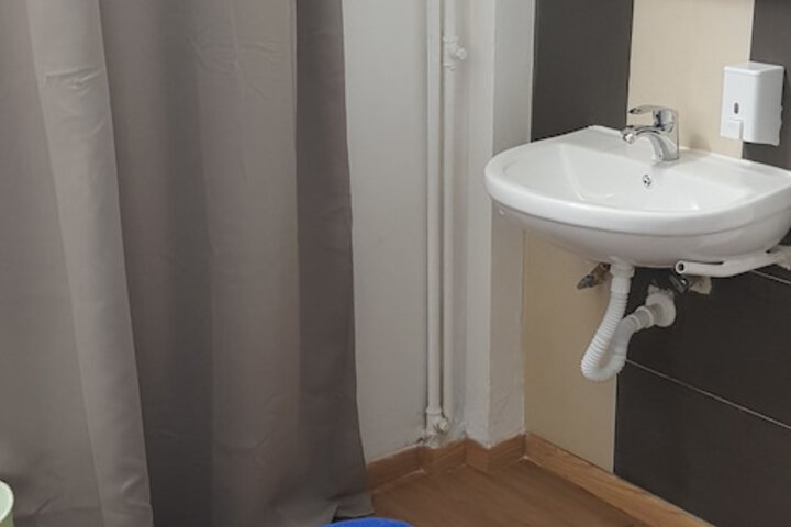 Room 20 of 103