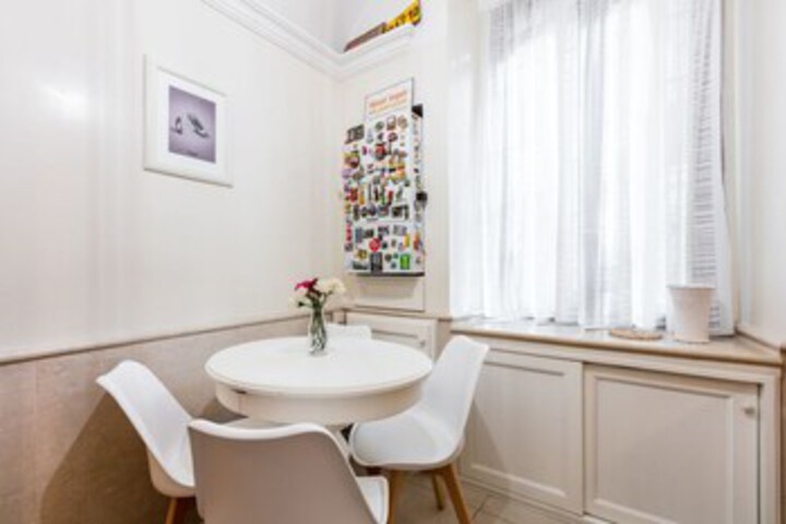 Room 16 of 20