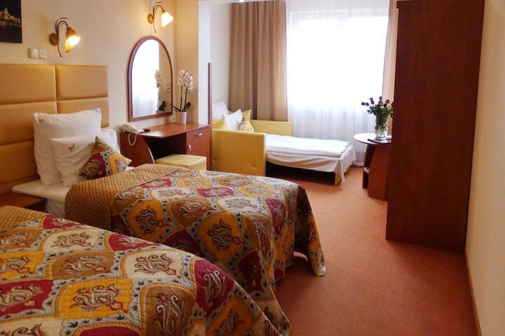 Room 34 of 65