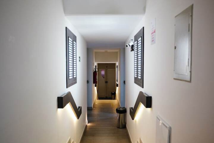 Ballroom/Hall 130 of 143