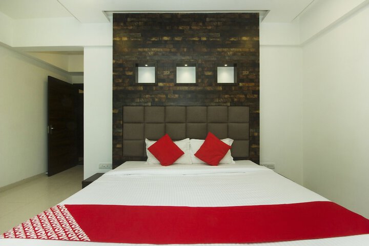 Room 14 of 21