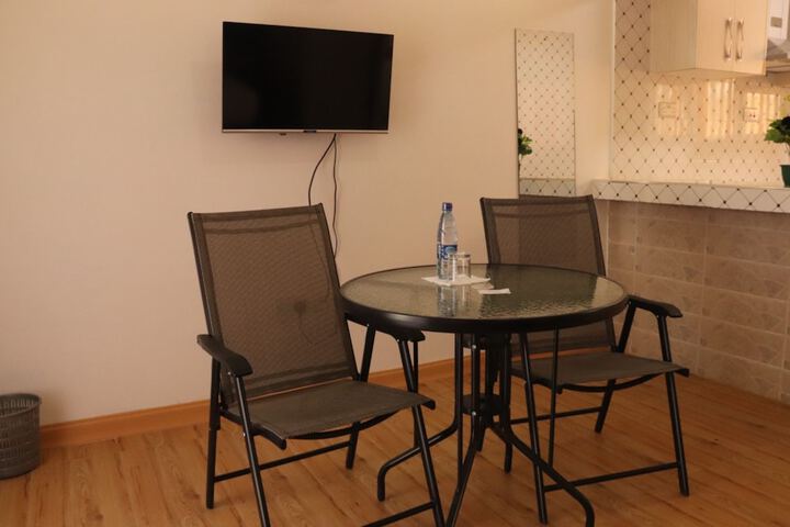 Room 6 of 46
