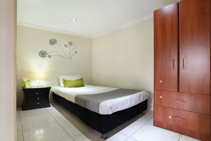 Room 12 of 14